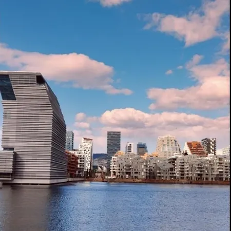 퍼스트 밀레니엄 호텔 3*