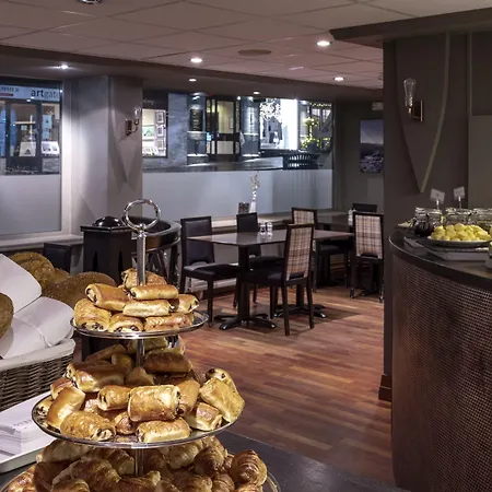 퍼스트 밀레니엄 3*