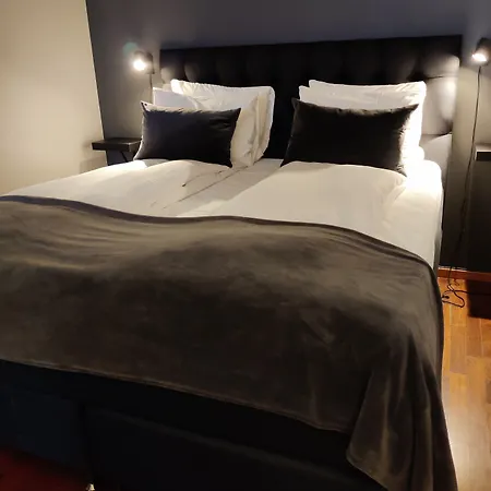 Hotell First Millennium